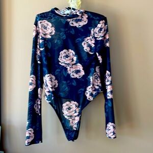 NWT! Streetwear Society Sheer Vintage Pink Rose Thong Bodysuit- Size Medium